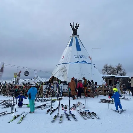 Apartamento Cosy For 4 Near Lift, Hameau C13